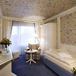 Tanneck Hotel 4*