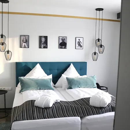 Tanneck Hotel 4*